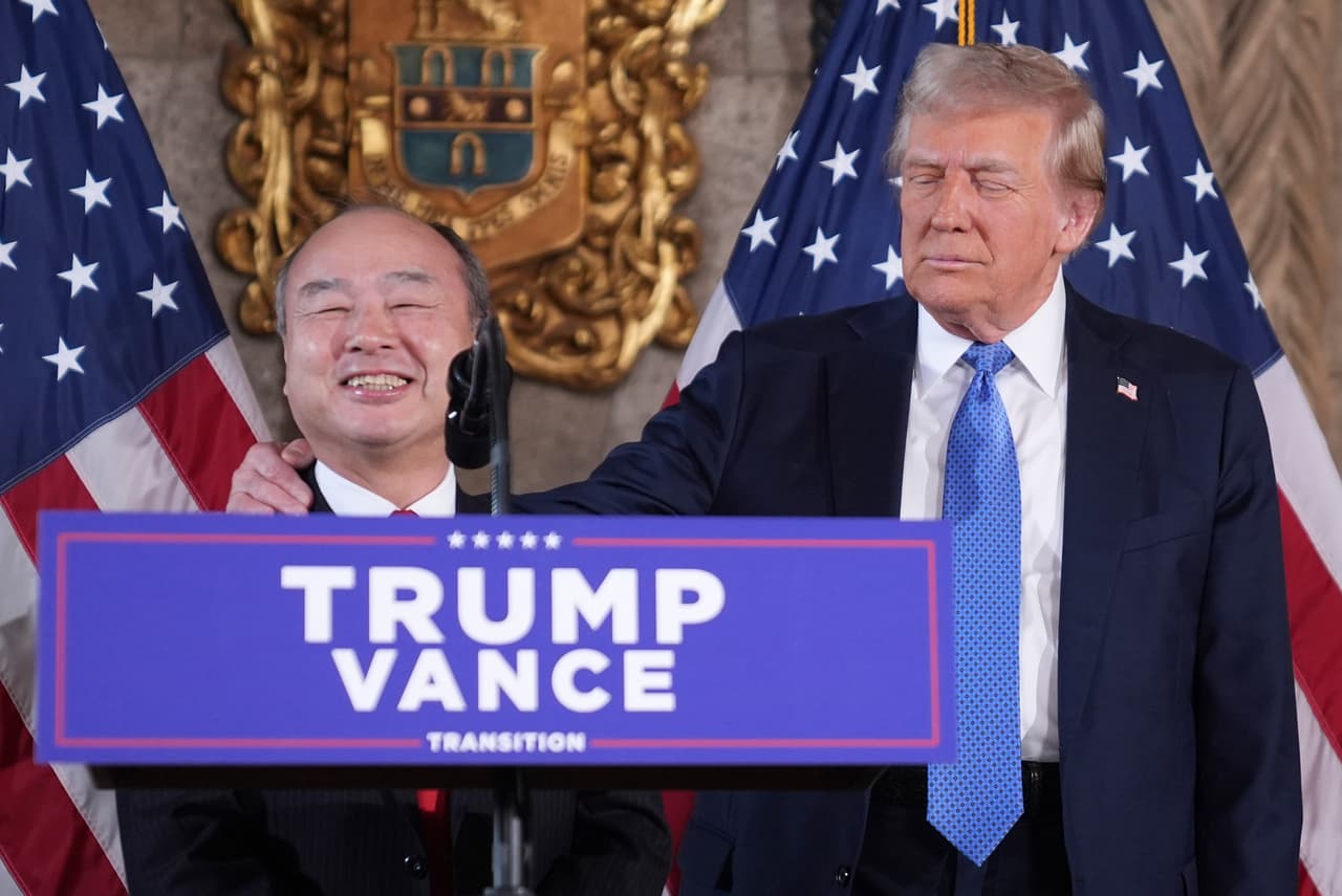 SoftBank promete inversiones por $100,000 millones en inteligencia artificial en EEUU