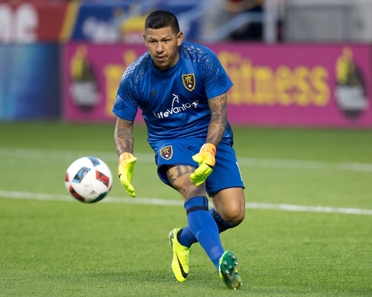 Hace apenas unas semanas, Rimando de origen mexicoamericano, rompió el record del arquero con más victorias en la MLS, con 181, superando a otra leyenda de la liga, Kevin “el gato” Hartman. Hoy ese número ya es de 182.