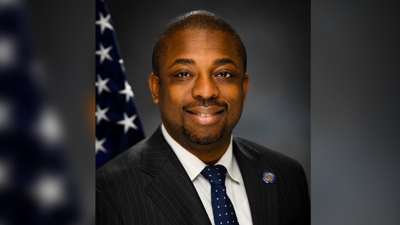 El senador estatal Brian A. Benjamin es nombrado vicegobernador de Nueva York