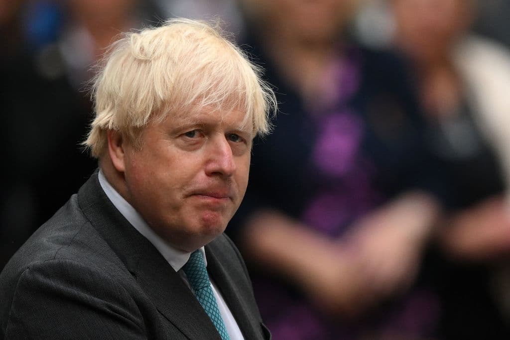 Boris Johnson regresa y crecen rumores de que buscará volver a ser primer ministro de Reino Unido