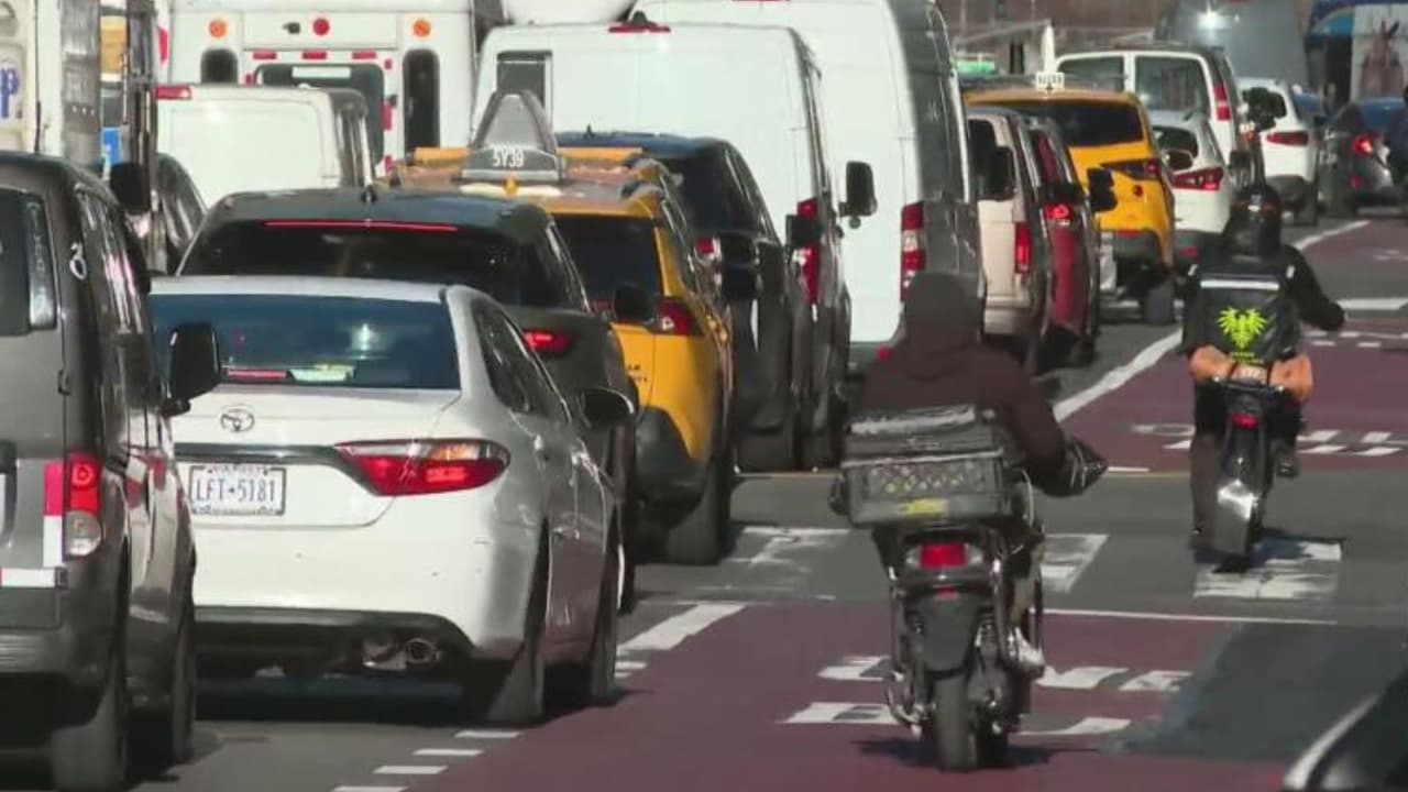 Tarifa de congestión en Manhattan: ofrecen descuento a conductores de bajos ingresos