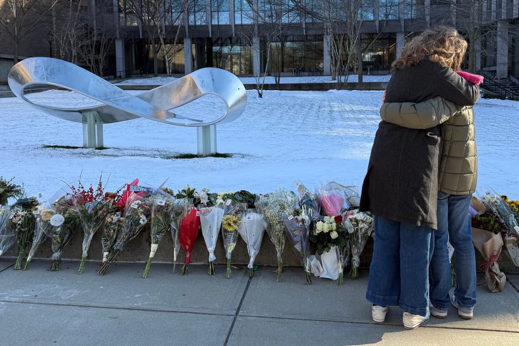 Un informante anónimo, un auto y una pista clave: así se resolvió el caso del tiroteo en la Universidad de Brown