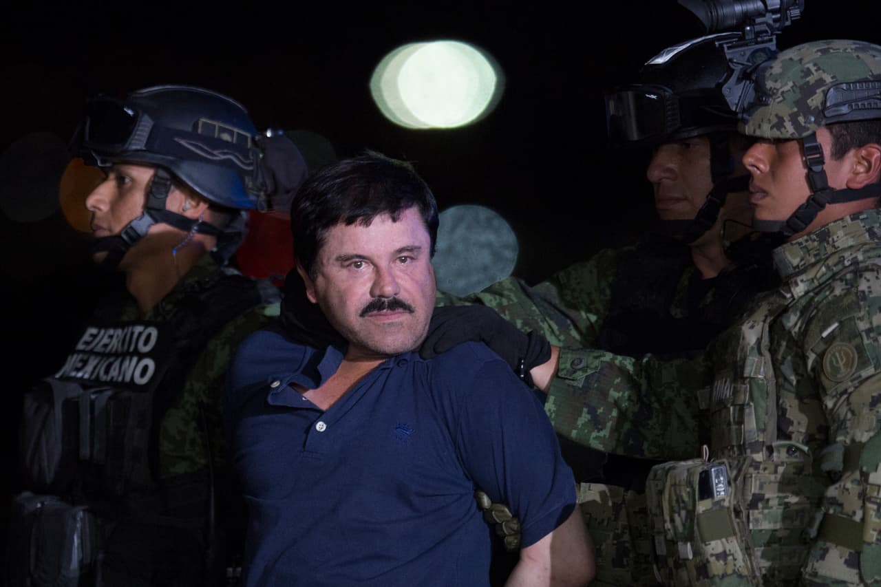 <b>Presentation to the press, January 2016</b>. On January 8, 'El Chapo' was arrested for the third time. Mexican President Enrique Peña Nieto announced the recapture: "Mission accomplished: we have him. I want to inform the Mexicans that Joaquín Guzmán Loera has been detained."