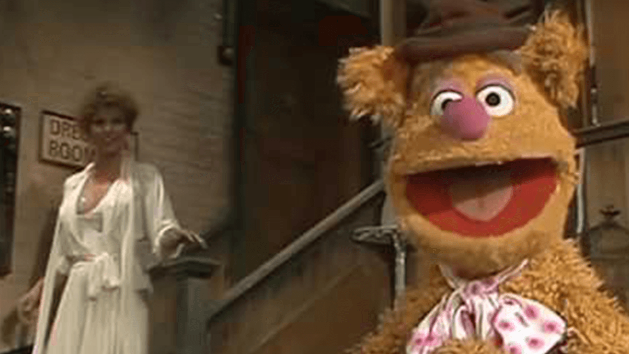 Fozzie Performs "In Da Club" by 50 Cent