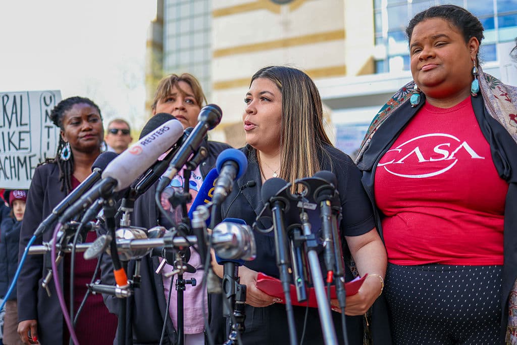 Qué sigue en la batalla legal de por regresar a EEUU a Kilmar Ábrego García, el inmigrante deportado y encarcelado en El Salvador "por error"