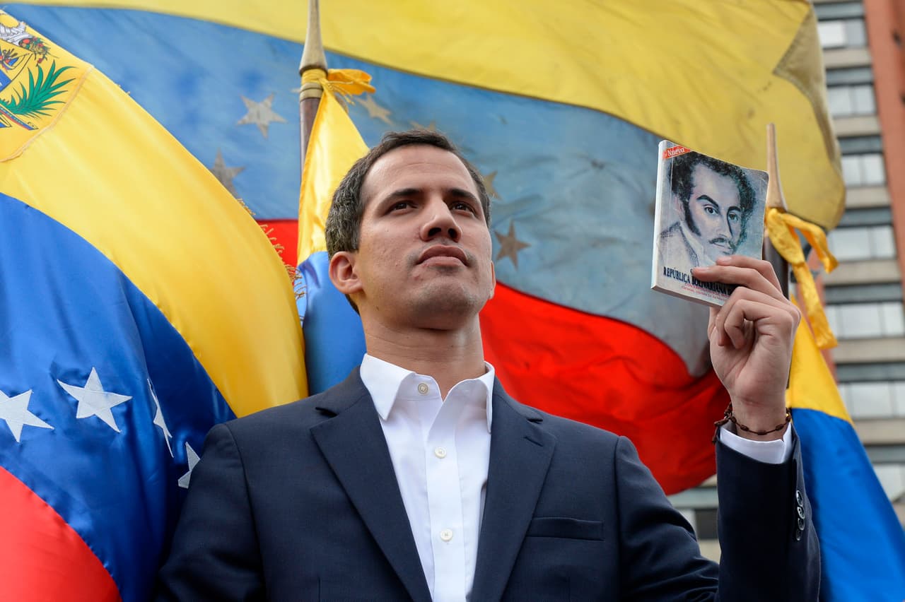 Biden no invita a Guaidó a la Cumbre de las Américas y da una bofetada al líder opositor venezolano