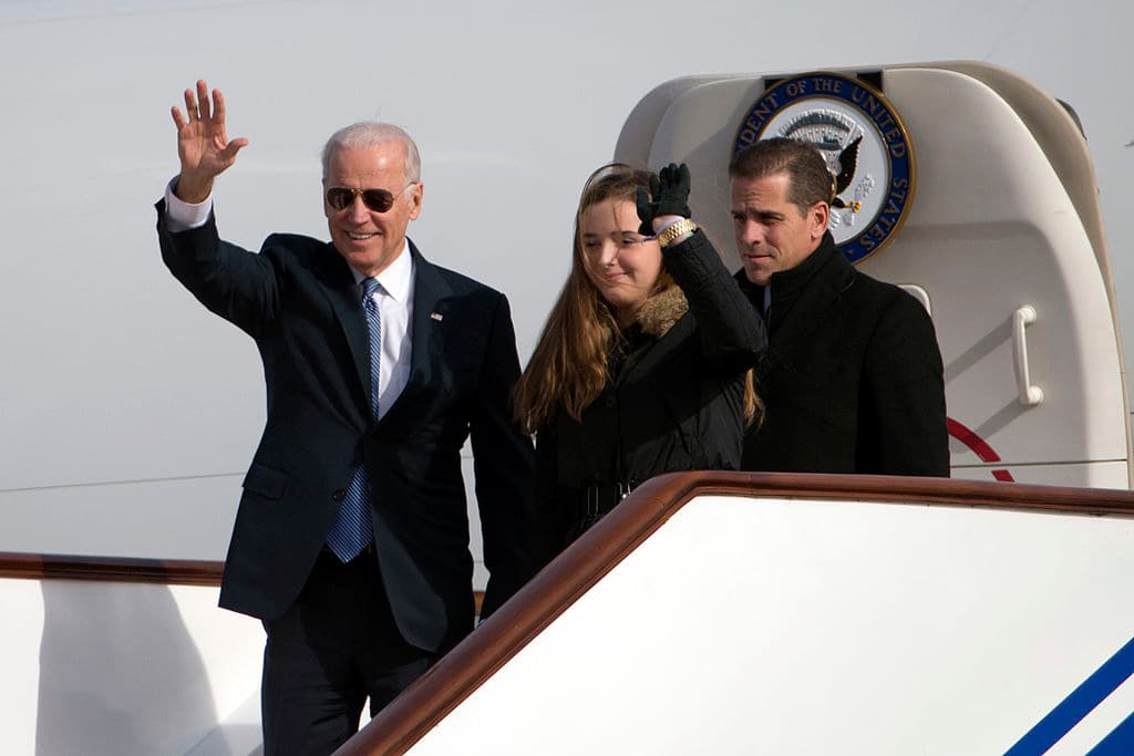 Trump ahora le pide a China que investigue a los Biden, ¿qué relación tienen Joe Biden y su hijo con ese país?