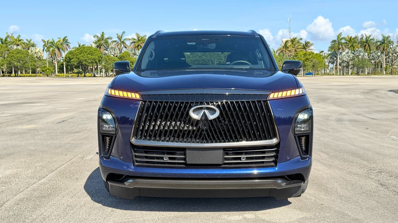 Infiniti QX80 Autograph 2026: lujo japonés, tres filas reales y una experiencia pensada para viajar en primera clase