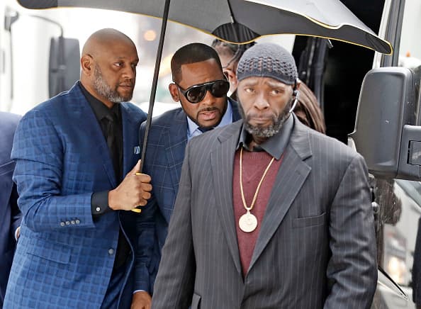 Videos sexuales de R. Kelly circularon por años en EEUU