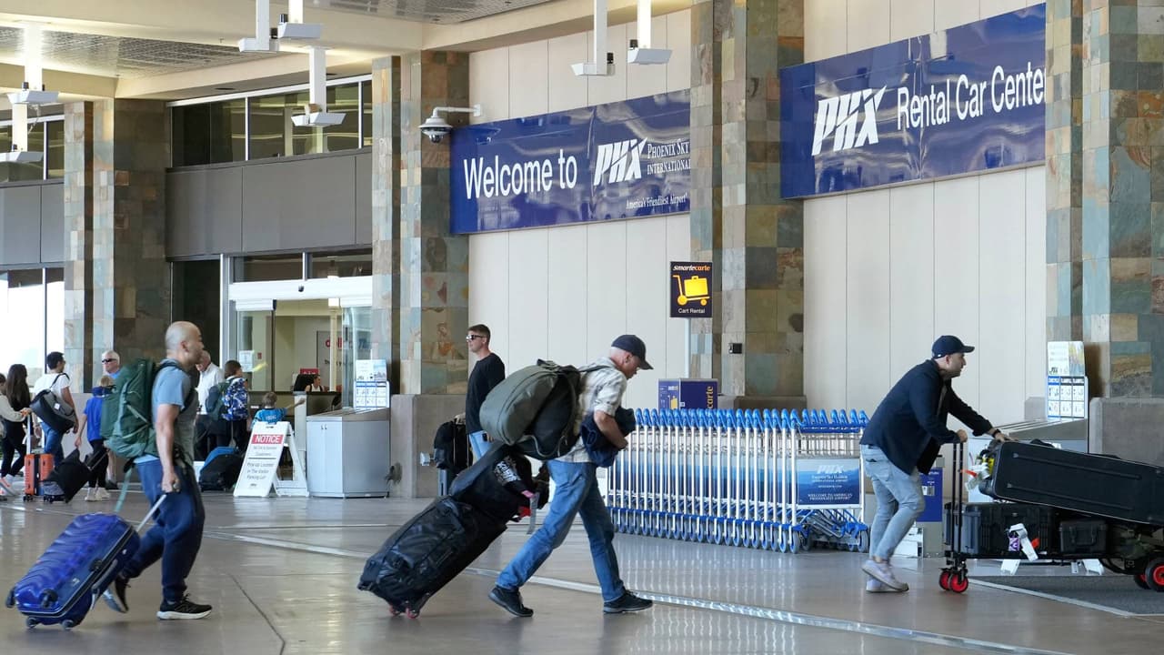 Más de 200 vuelos con retraso en el aeropuerto Phoenix Sky Harbor: ¿Por qué?
