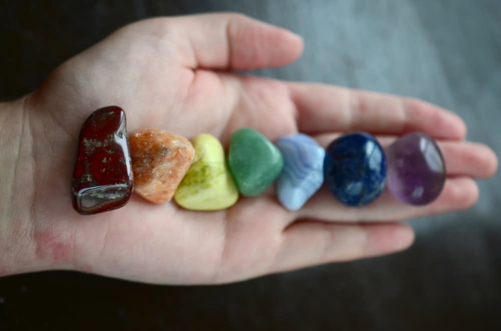 Hay ciertos tips y consejos que podemos recomendarte en esta galería, aunque no todas aplican para todas las piedras o gemas, y debes ocupar la que mejor te funcione, ya que al final, serás tú quien sienta si te está funcionando o no.