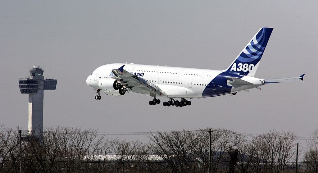 ¿Es la red celular 5G una preocupación real para la seguridad de los aviones de pasajeros?