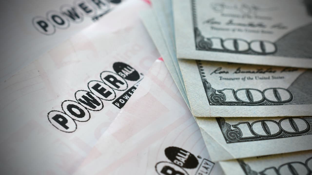 Boleto comprado en Nueva York gana $1 millón en el sorteo del Powerball