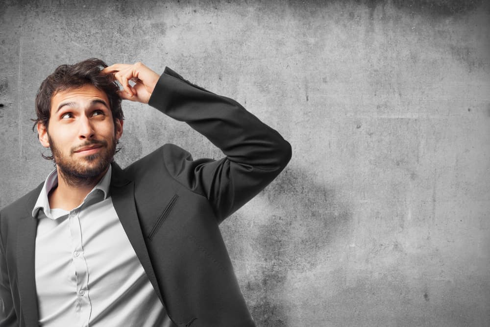 <b>Libra</b>
<br>
<b>Venus entrará directo y la balanza se equilibra inclinándose a tu favor en el amor</b>
<br>Tu regente, Venus, estará retrógrado la primera quincena del mes de abril pero luego transitará directo lo cual es muy buena noticia para ti, librano. Por otra parte Júpiter sigue retrógrado en su largo retorno por tu signo y como Mercurio también lo hará desde el 9 –no en tu signo, pero retrógrado- notarás cómo durante este período estarás dándole vueltas a una idea comercial con tus parientes. Debes considerarlas con mucho cuidado porque si te enredas en un negocio familiar luego te sentirías comprometido a ciertas cosas y posiblemente pierdas algún dinero en el negocio.