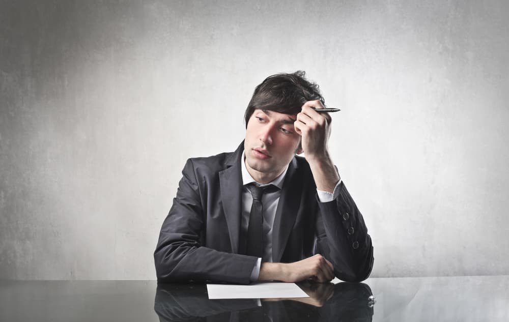 No hay nada que temer en tu vida amorosa si continúas en esta tendencia positiva. Tu espontaneidad y gracia naturales serán los elementos claves en tu reconciliación sentimental ayudándote a gozar más tu intimidad sexual. Influencias dinámicas a tu alrededor enfatizan tu sector laboral. No te preocupes por un cambio en tu trabajo ni tampoco si te llegan a tus oídos ideas poco halagadoras. Todo está sucediendo en un ritmo propicio. Lo principal siempre es que no te des por vencido frente a los contratiempos.