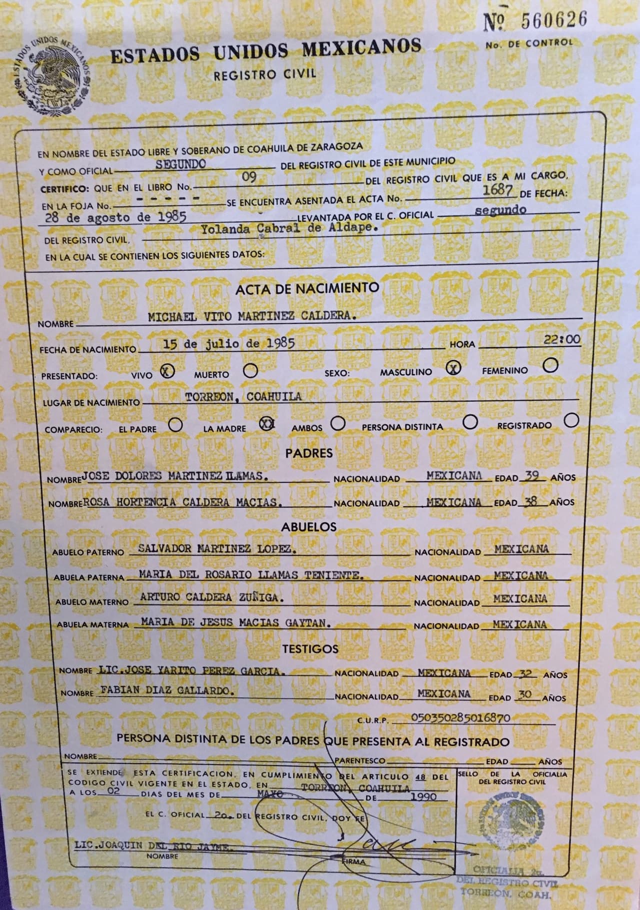 Michael's Mexican birth certificate in the name of Michael Vito Martínez Caldera, dated August 28, 1985, one month after his birth.
