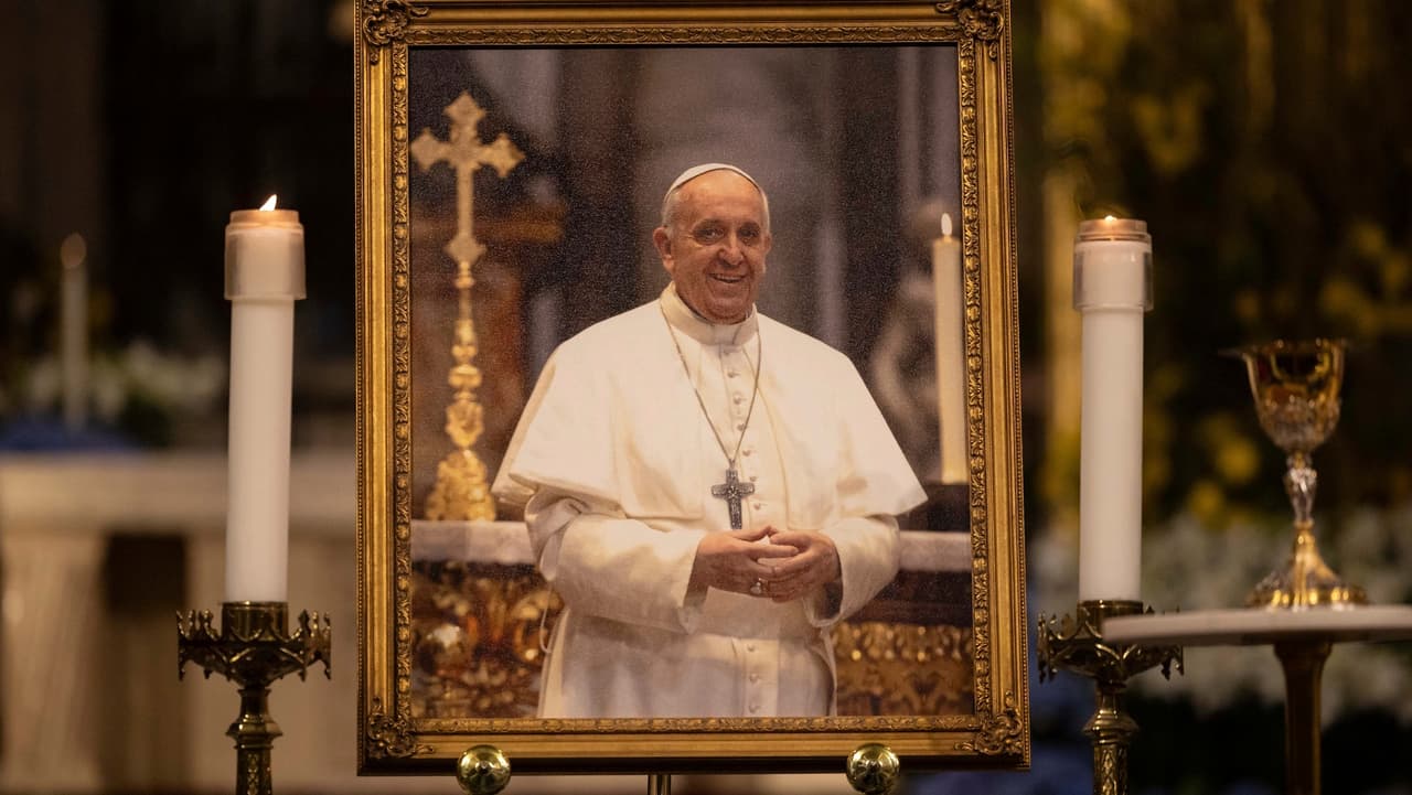 “Su papado se caracterizó por la valentía moral”, Gavin Newsom rinde homenaje al Papa Francisco