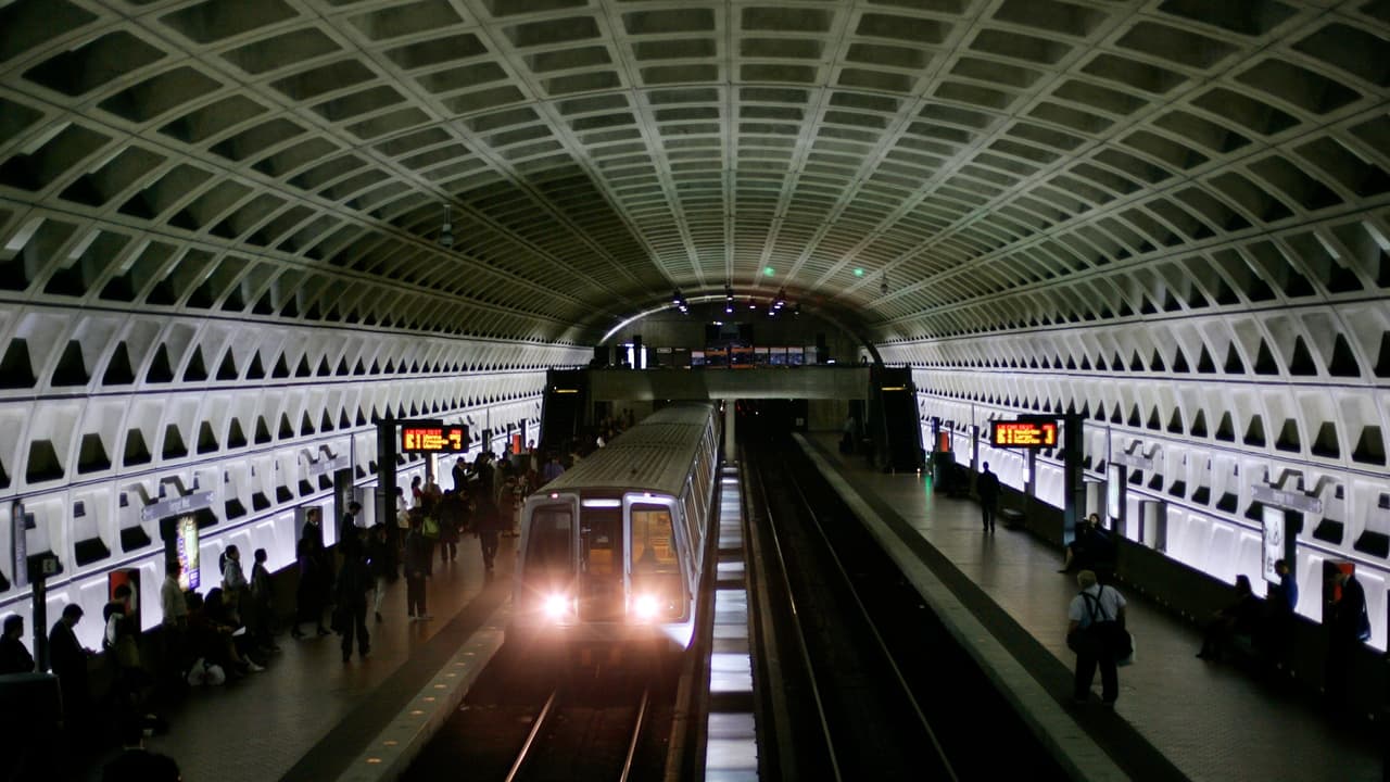 Proponen bloquear financiación al Metro de DC a menos que se renombre como ‘WMAGA’ y ‘Trump Train’