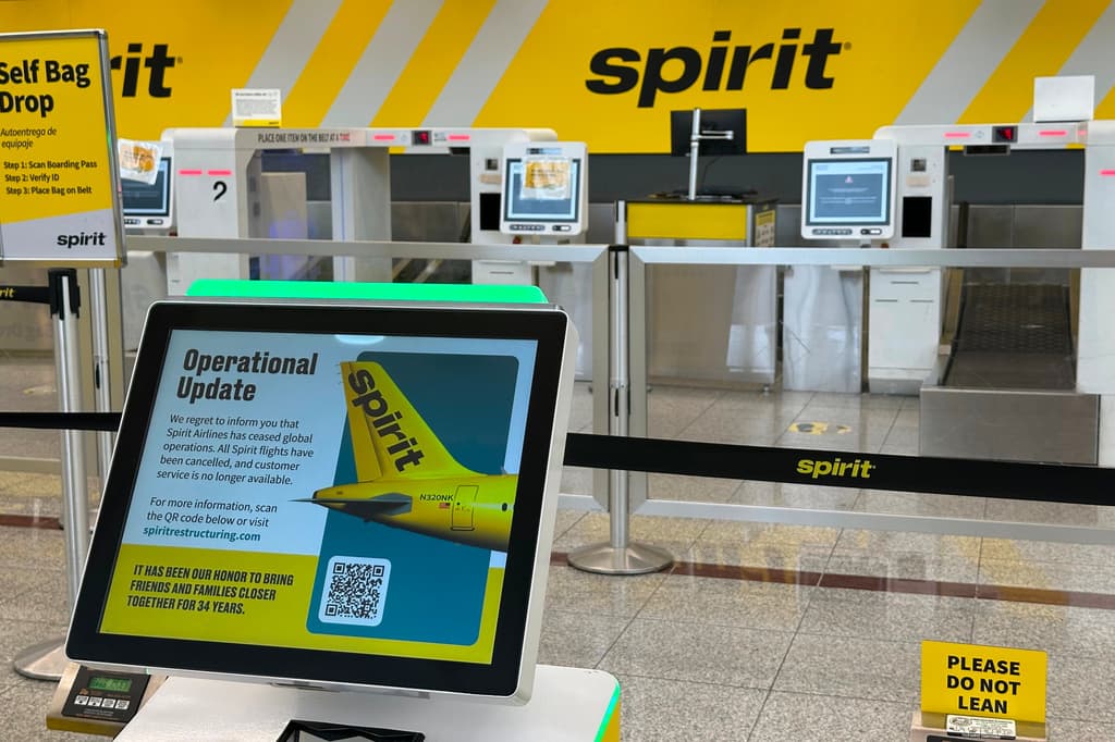 Aerolíneas ofrecen "tarifas de rescate" para pasajeros varados por cierre de Spirit Airlines