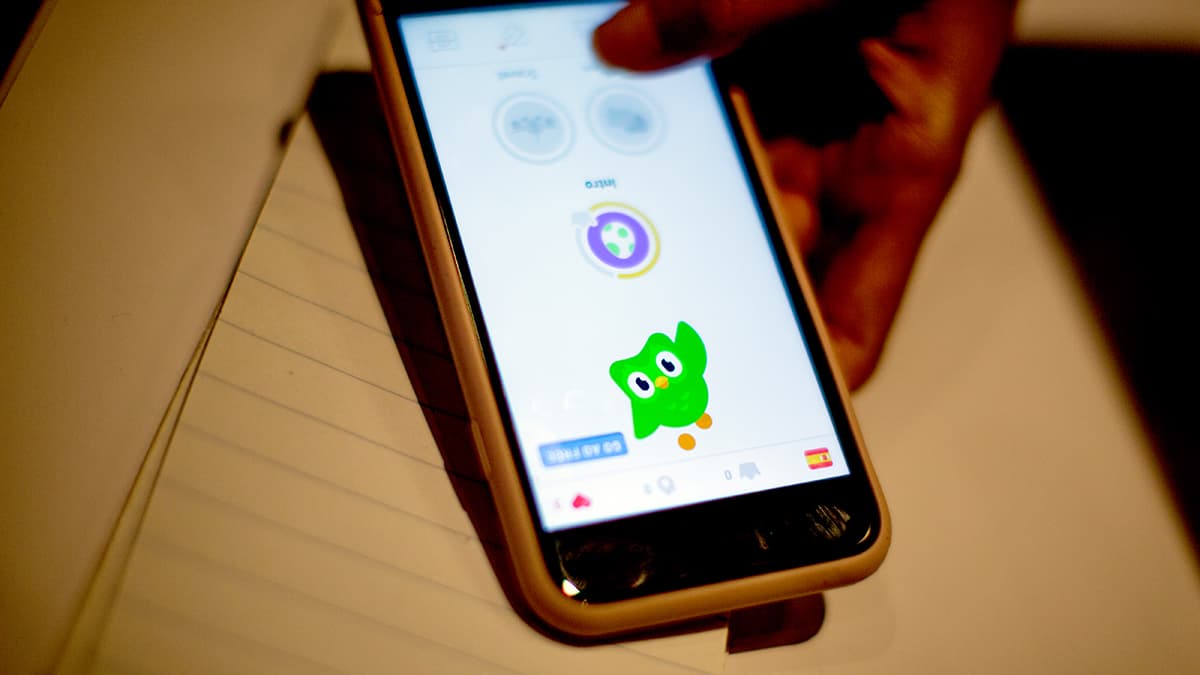 Duolingo, la app para estudiar idiomas que enseñaba cómo decir "¿Son ellos legales?" en español