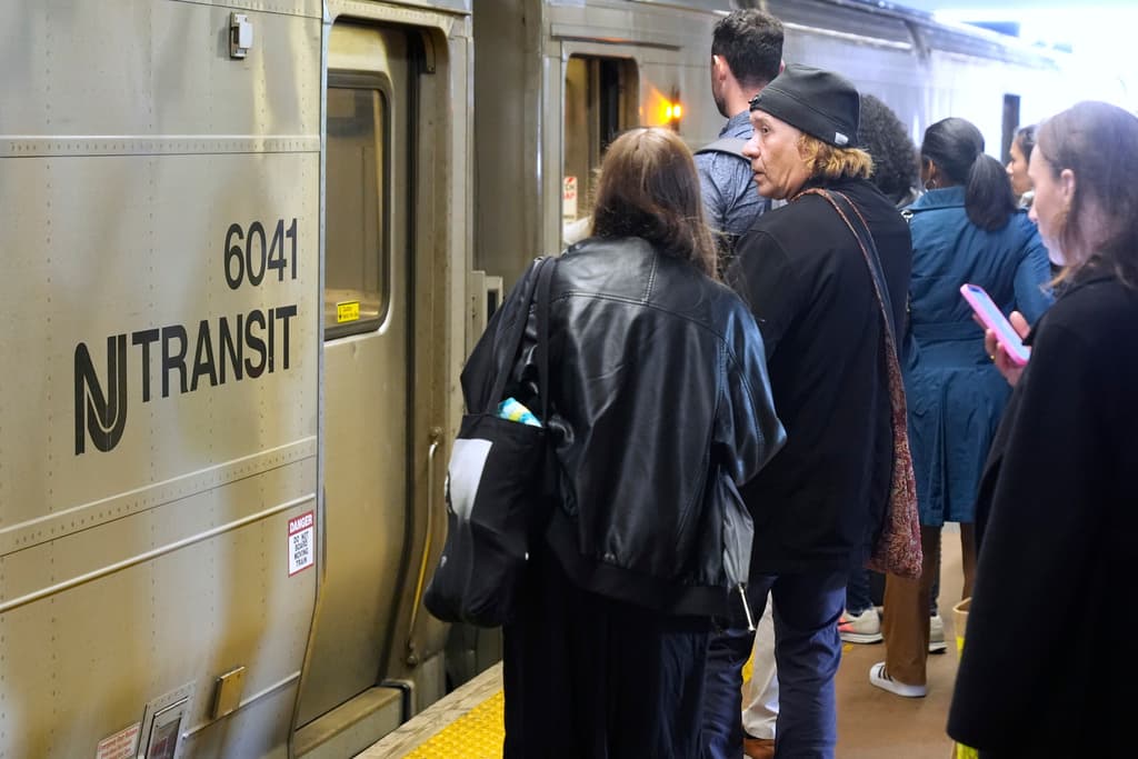 Alternativas para desplazarse ante la huelga en NJ Transit: esto necesitas saber