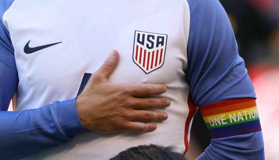 After Orlando, pressure on Mexico soccer fans to cease homophobic chant