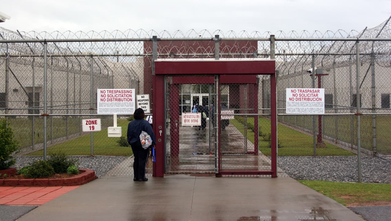Muere inmigrante cubano bajo custodia de ICE en Georgia: la historia detrás de su última noche en detención