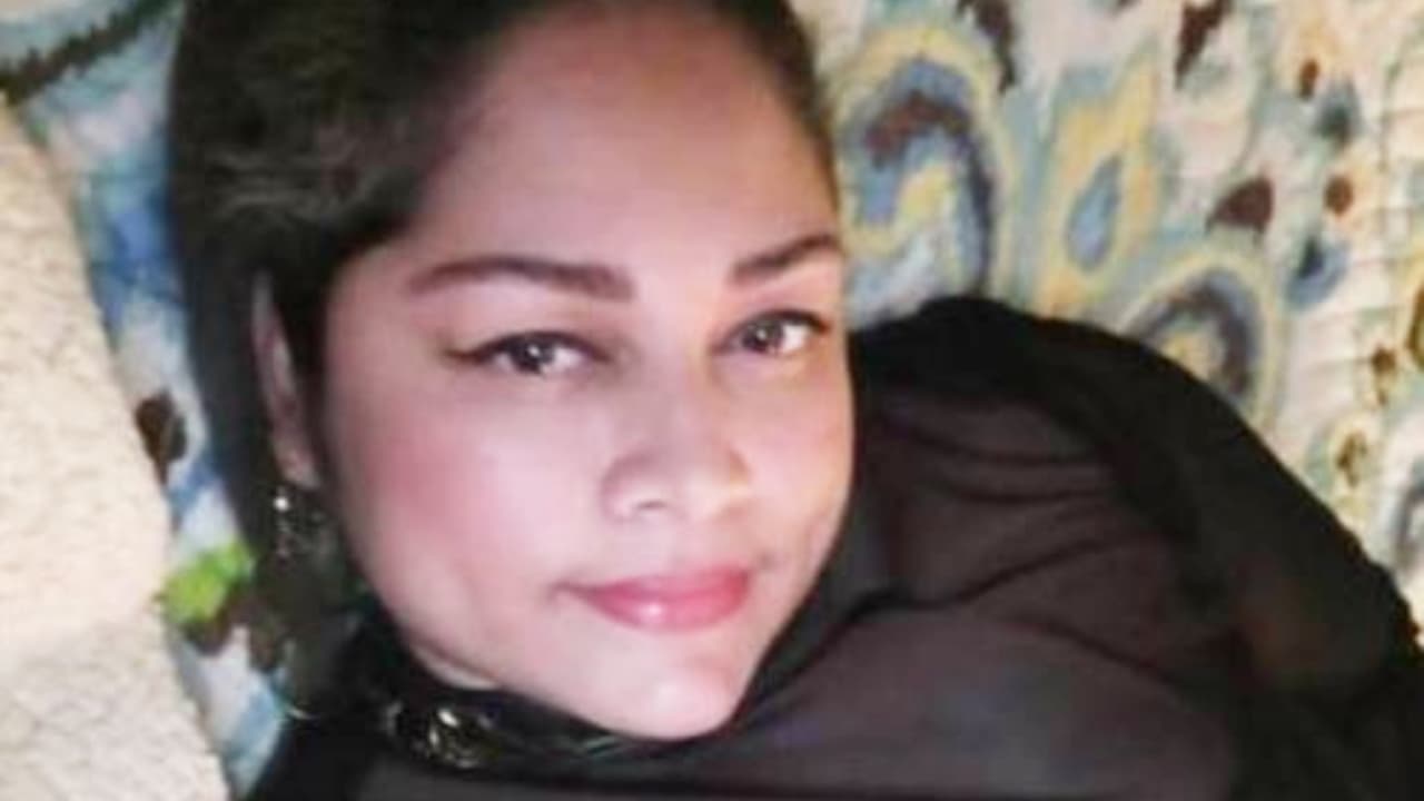 <b>ABRIL 2023</b>
<br>
<br>Como una mujer trabajadora, independiente, amorosa y alegre, así recuerdan a
<b><a href="https://www.univision.com/local/houston-kxln/besy-ayala-hondurena-houston-edwin-gerardo-galdamez-alas" target="_blank"> Besy Ayala,</a></b> quien tenía 39 años cuando la encontraron muerta a balazos en su apartamento el 9 de abril.
<br>
<br>La víctima, de origen hondureño, tenía cuatro hijos y fue el menor de ellos quien halló su cuerpo.
<br>
<br>Edwin Gerardo Galdámez-Alas, de 29 años y exnovio de Besy, fue arrestado y acusado de su asesinato.