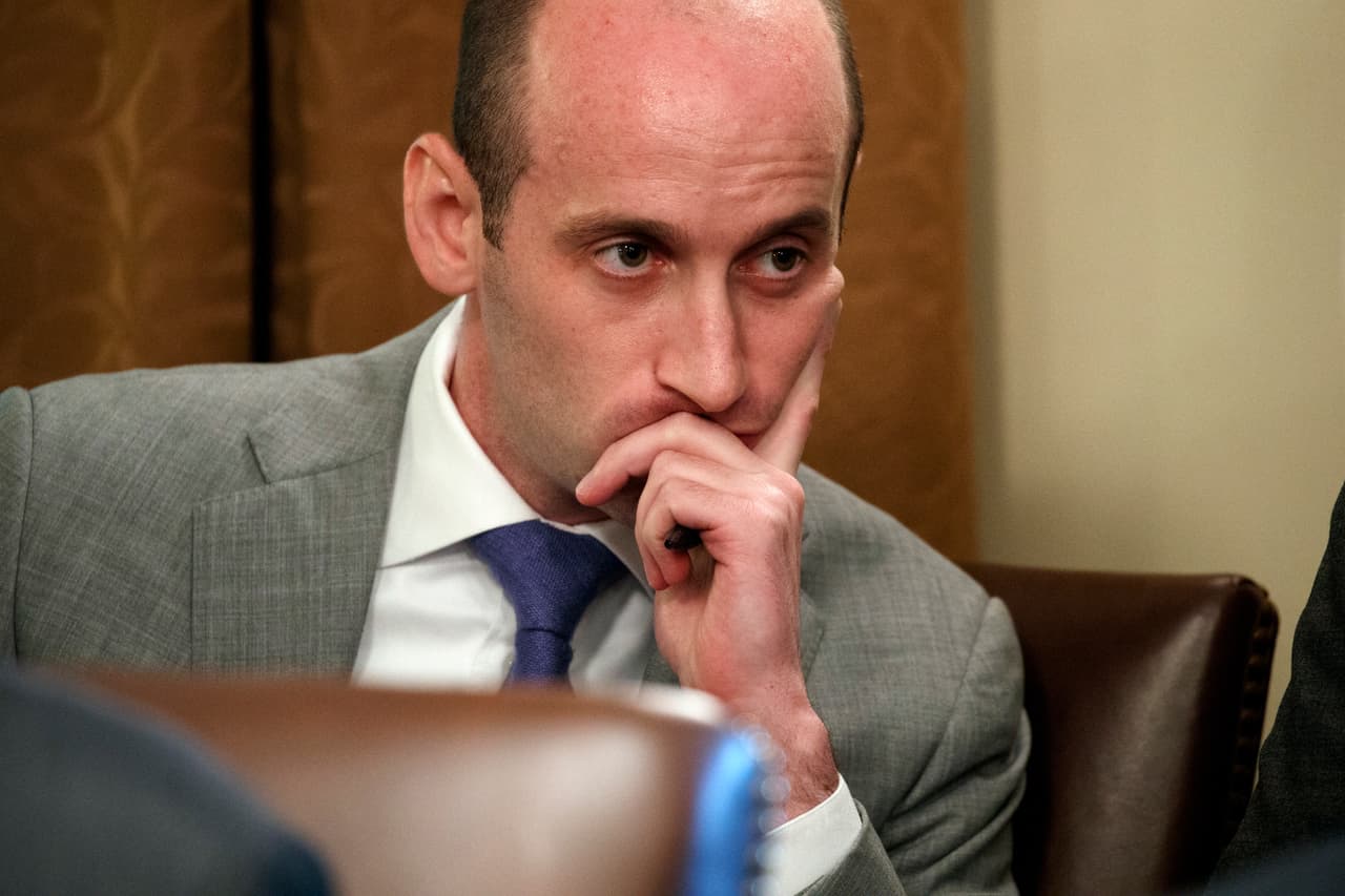Miller revela detalles de la agresiva agenda migratoria de Trump para un segundo mandato