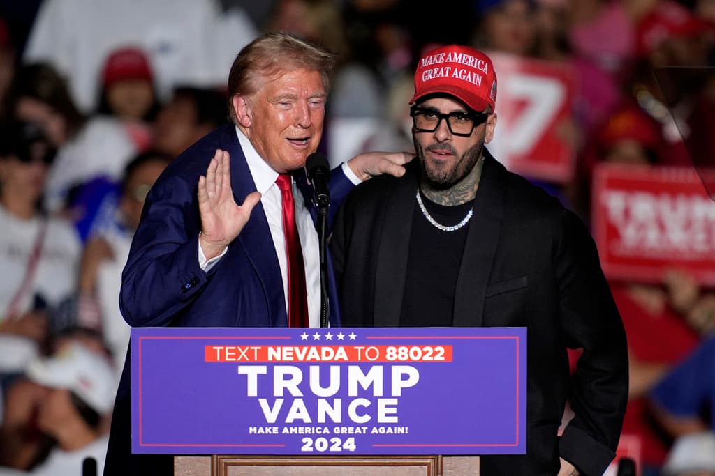 Trump celebra el apoyo de Nicky Jam... y confunde su nombre con el de una mujer al presentarlo en un mitin en Las Vegas