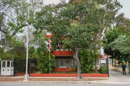 Costa Rica cerró hoy su embajada en Cuba y pidió que se fueran sus diplomáticos. La isla ya respondió