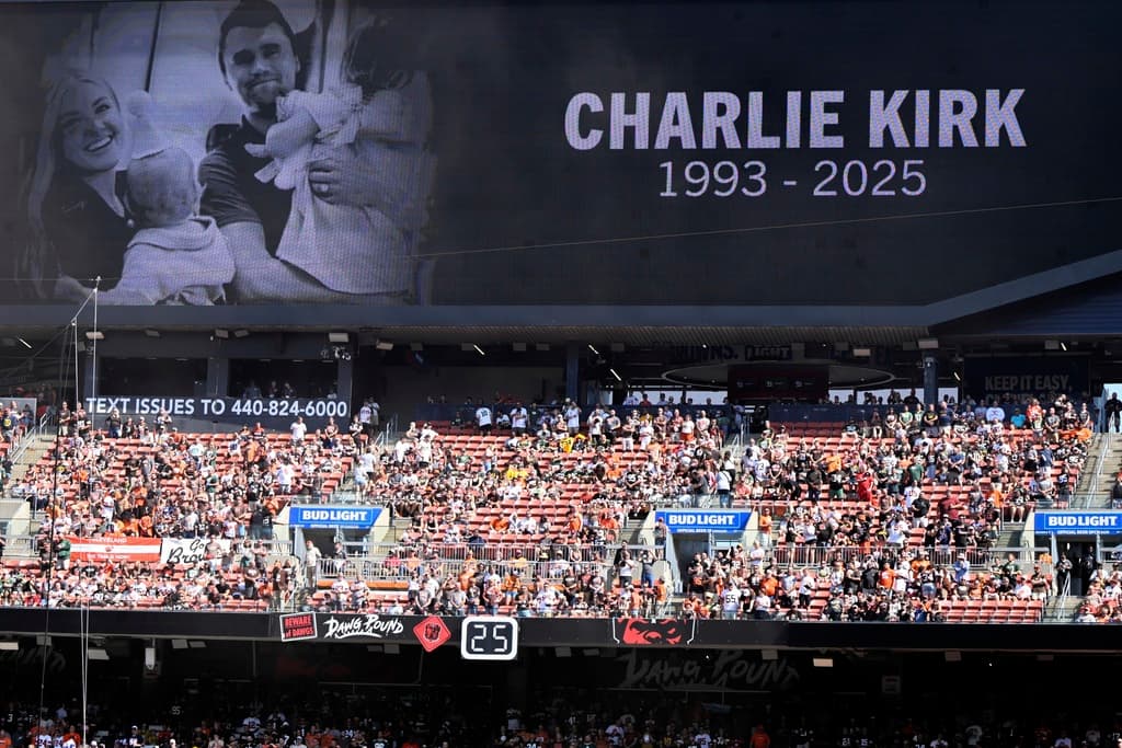 Dos demandantes de Florida y Tennessee recibirán $1.3 millones en reclamos por represalias a sus opiniones sobre la muerte de Charlie Kirk