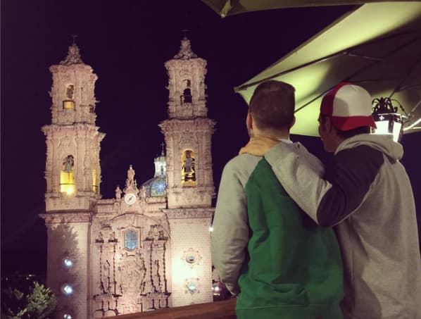 <b><a href="http://www.univision.com/temas/julian-gil">Julián</a></b> y Julián Jr. han demostrado ser los mejores amigos, siempre están viajando juntos y realizan todo tiempo de actividades extremas.