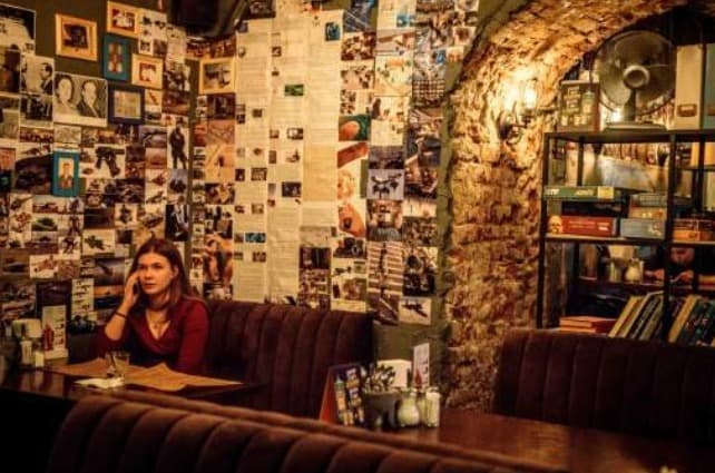 La niñera que era espía de la KGB: la historia de África de las Heras y el oscuro secreto que salió a la luz