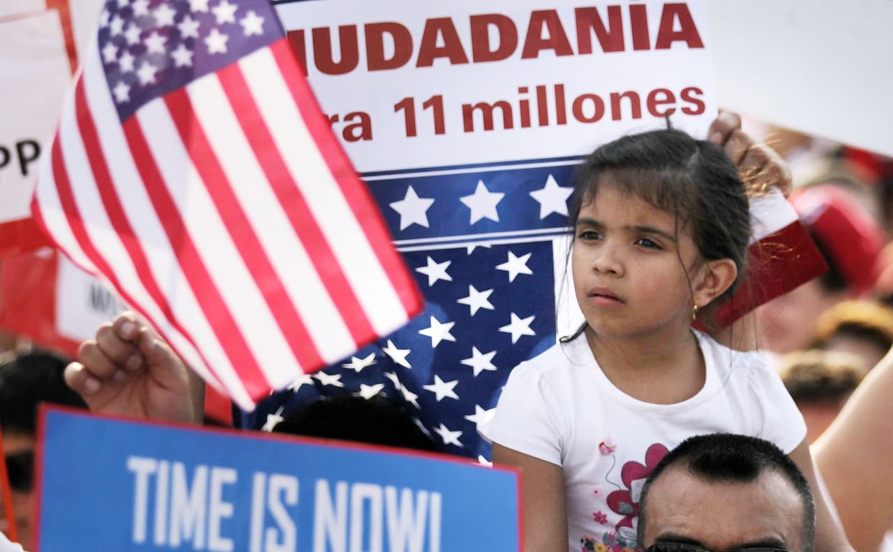 La senadora demócrata de California,
<b>Zoe Lofgren</b>, busca revivir este estatuto con una propuesta de ley y cuenta con el apoyo de otros 46 legisladores de su mismo partido.