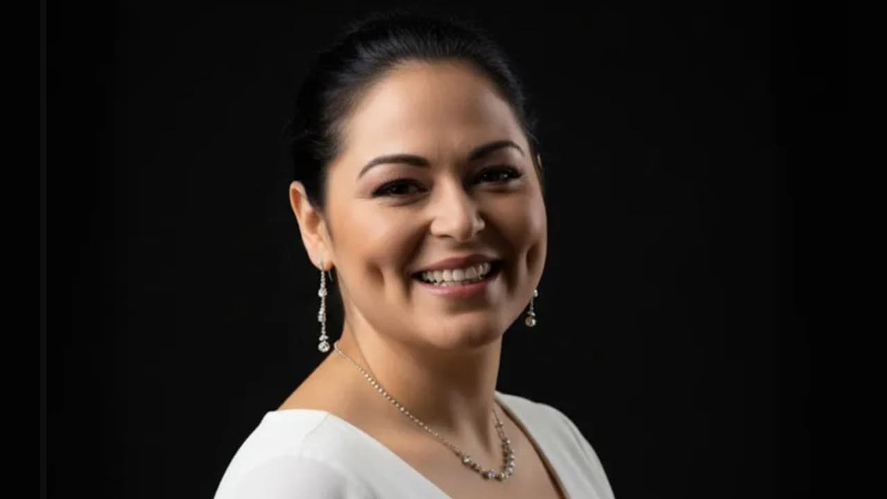 Muere actriz calcinada en incendio en su propia casa, tenía 53 años