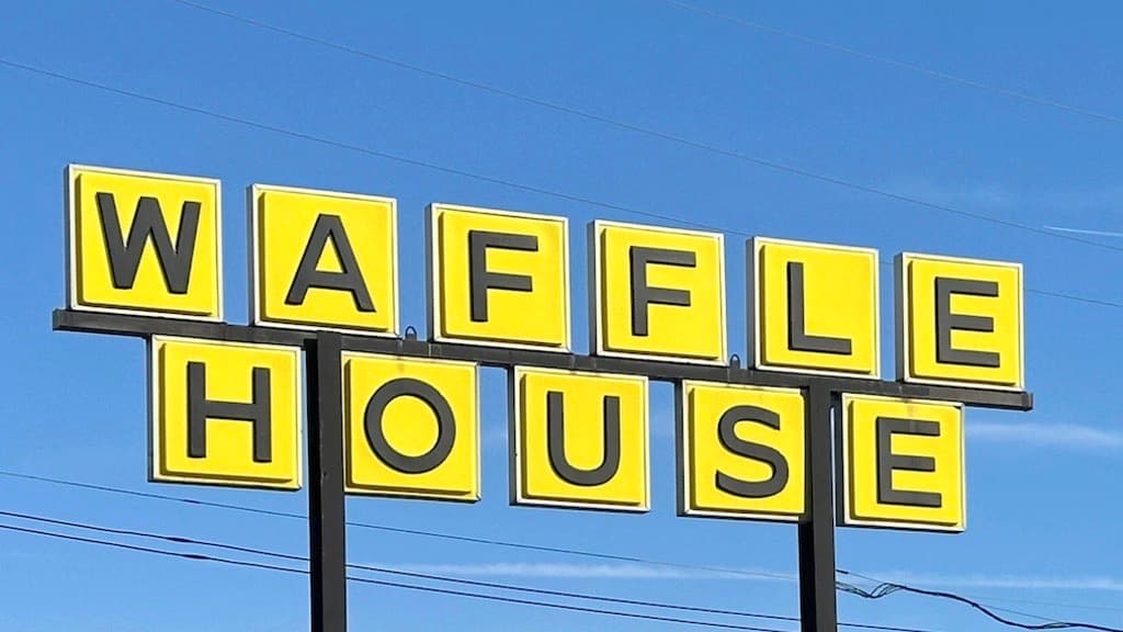 Waffle House te cobrará más si comes huevos