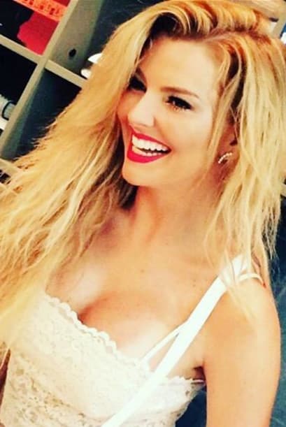 Marjorie lloró de la emoción y no dudó en darle el tan anhelado 'sí' a su novio.