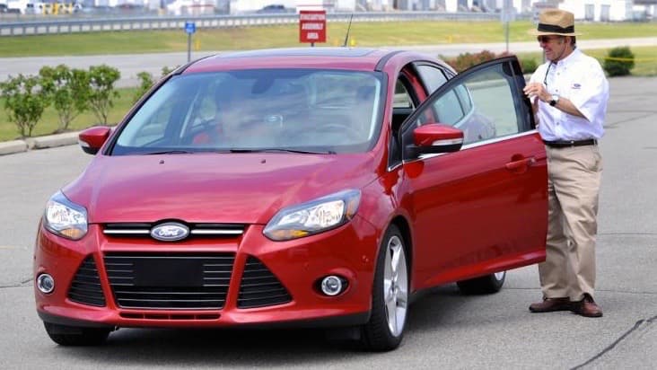 <b>4. PRUEBA DE MANEJO</b>: No dejes de hacer una prueba de manejo. Por más que hayas estudiado cual es el auto que más te conviene, manejarlo antes de hacer la compra
<b>puede ser muy revelador</b> y puede mostrarte aspectos que no se pueden ver en línea ni en un catálogo.