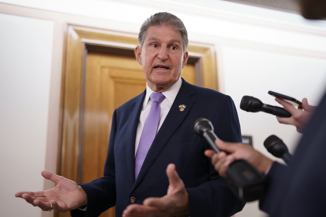 Manchin anuncia pacto con demócratas del Senado sobre salud, impuestos a ultrarricos y cambio climático