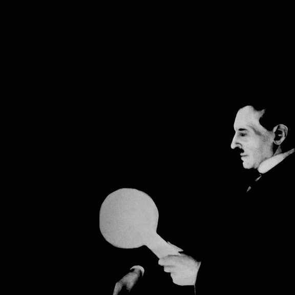 <a href="https://es.wikipedia.org/wiki/Nikola_Tesla">Nikola Tesla</a>