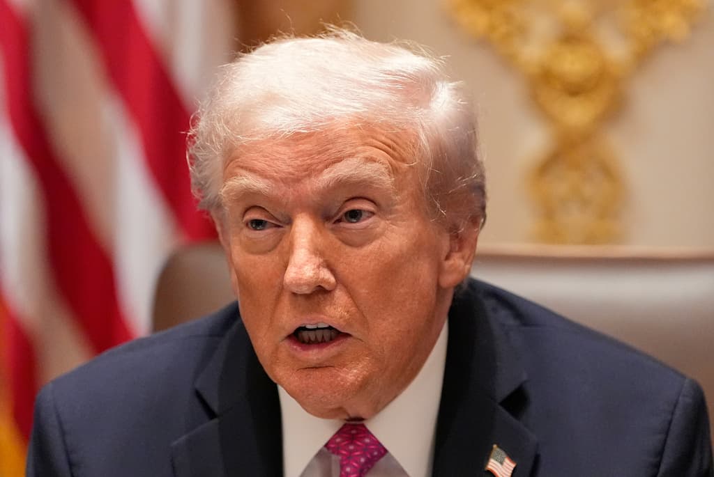 Trump dice que Maduro le ofreció "de todo", incluyendo los recursos naturales de Venezuela, para evitar un conflicto abierto con EEUU