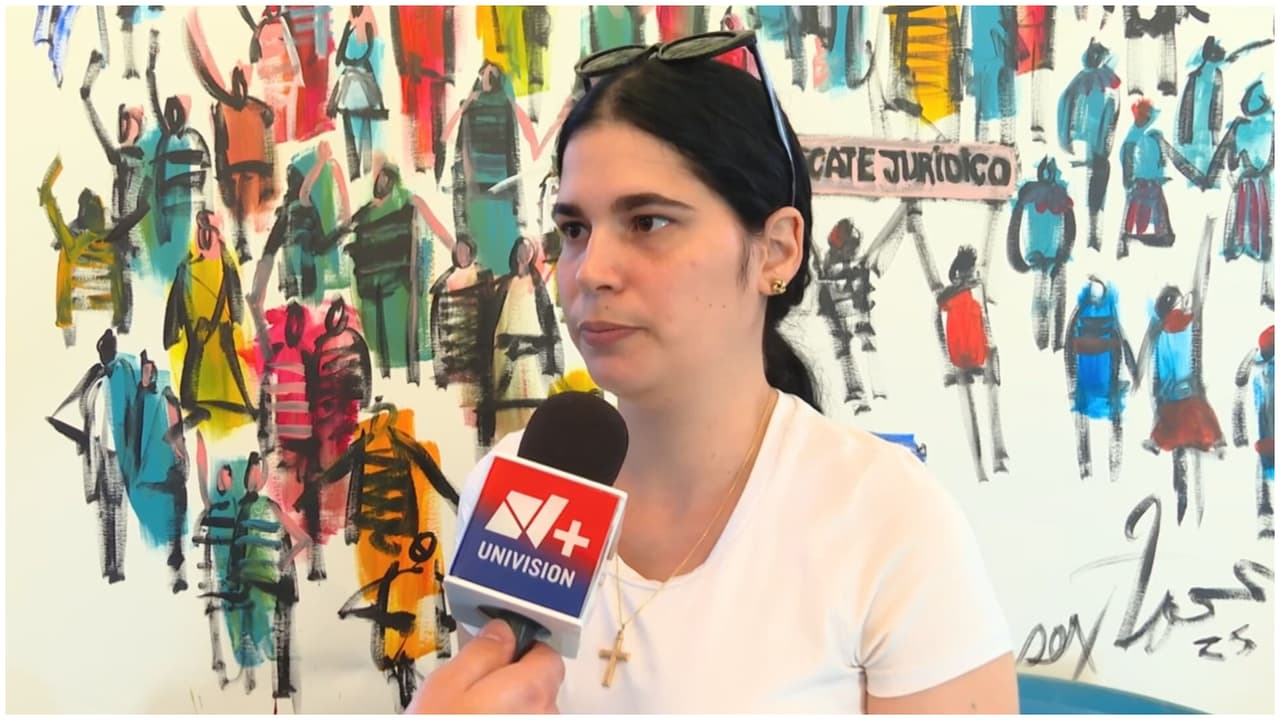 “A la dictadura le queda poco”: expresa política y Dama de Blanco a su llegada a Miami