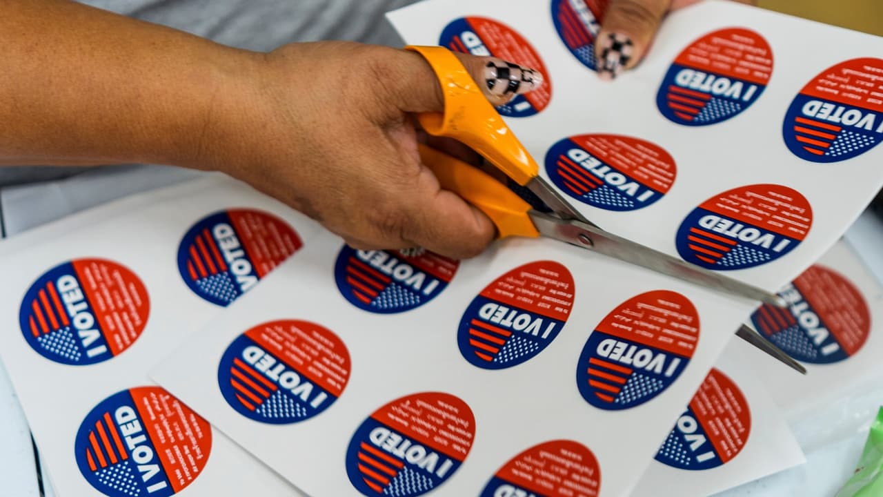 Día de elecciones: Votar puede darte regalos, descuentos, transporte y cuidados de niños gratis