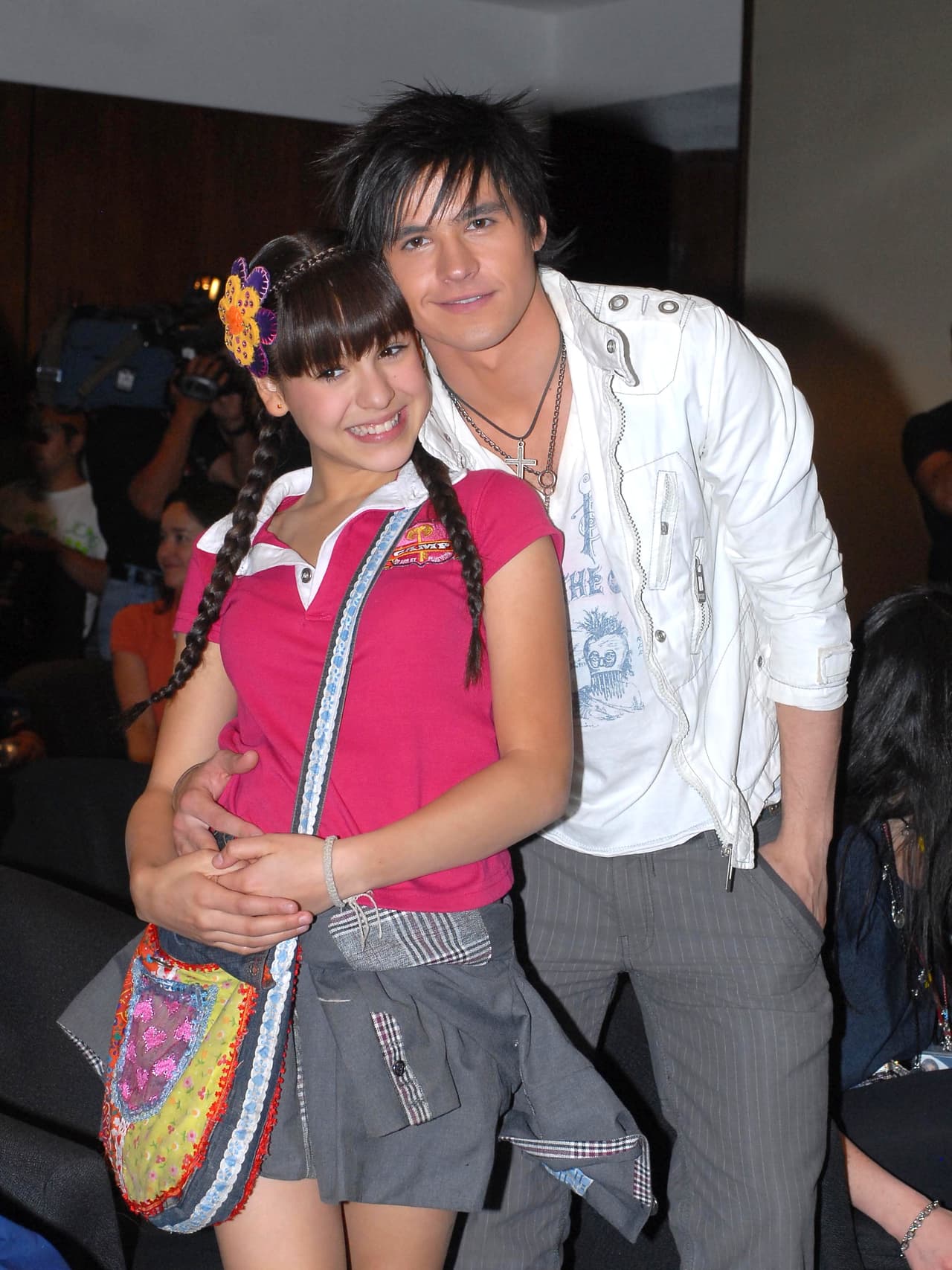 En la historia, Eleazar Gómez fue la pareja de
<b><a href="https://www.univision.com/famosos/danna-paola-atrevete-a-sonar-hospital-fotos" target="_blank">la protagonista juvenil, Danna Paola. </a></b>
<br>