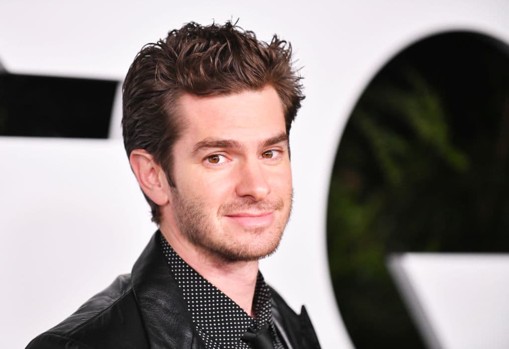 Andrew Garfield lloró por la muerte de su madre en una entrevista: su discurso fue conmovedor