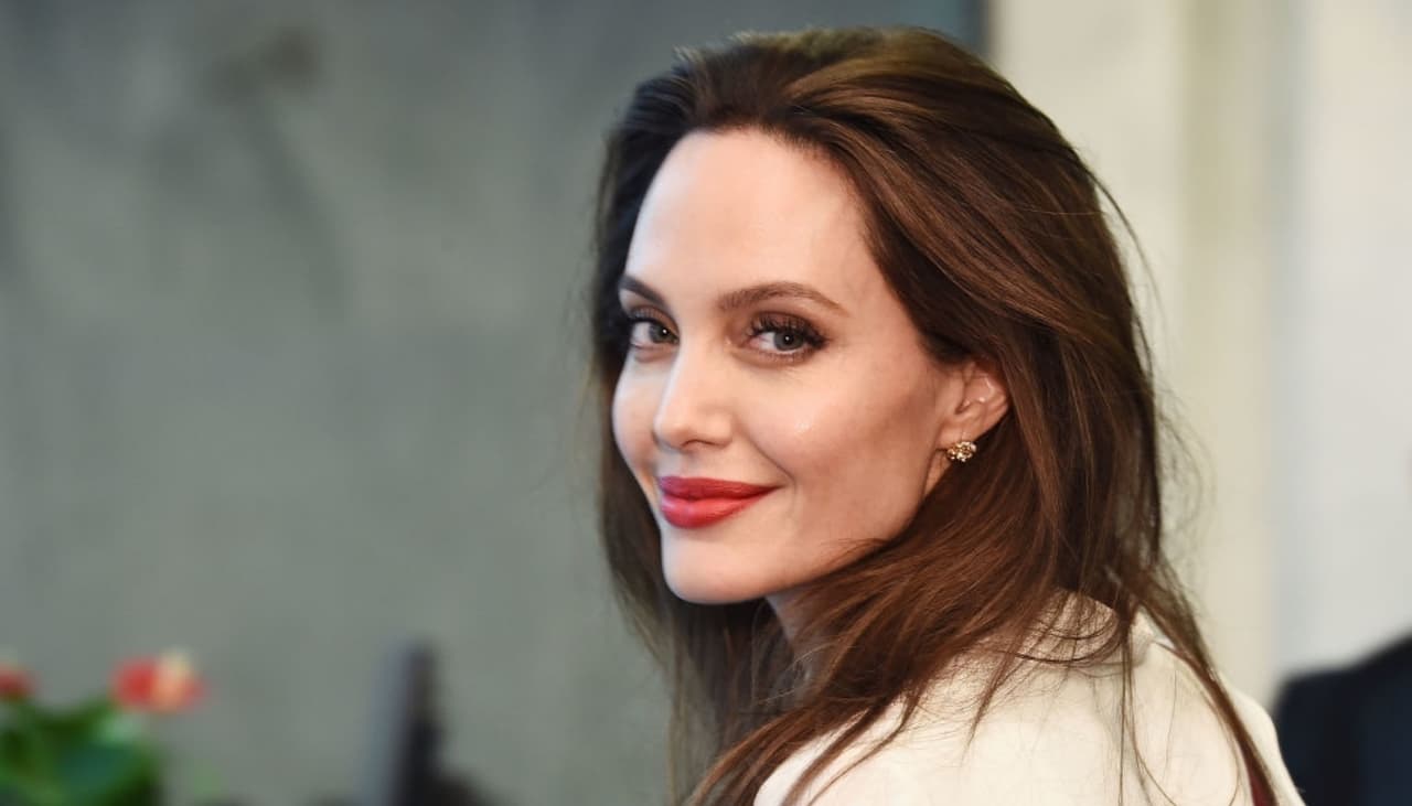 Angelina Jolie luce como una diosa a sus 46 años: rejuvenece tú también con estos tips