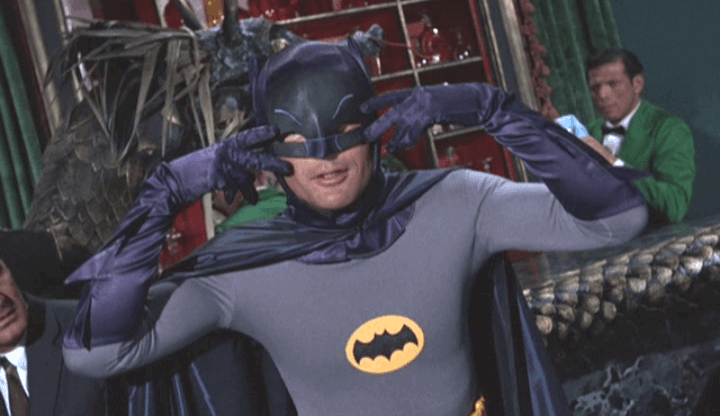 La adorable reacción de este niño al recibir una llamada de Batman no tiene precio