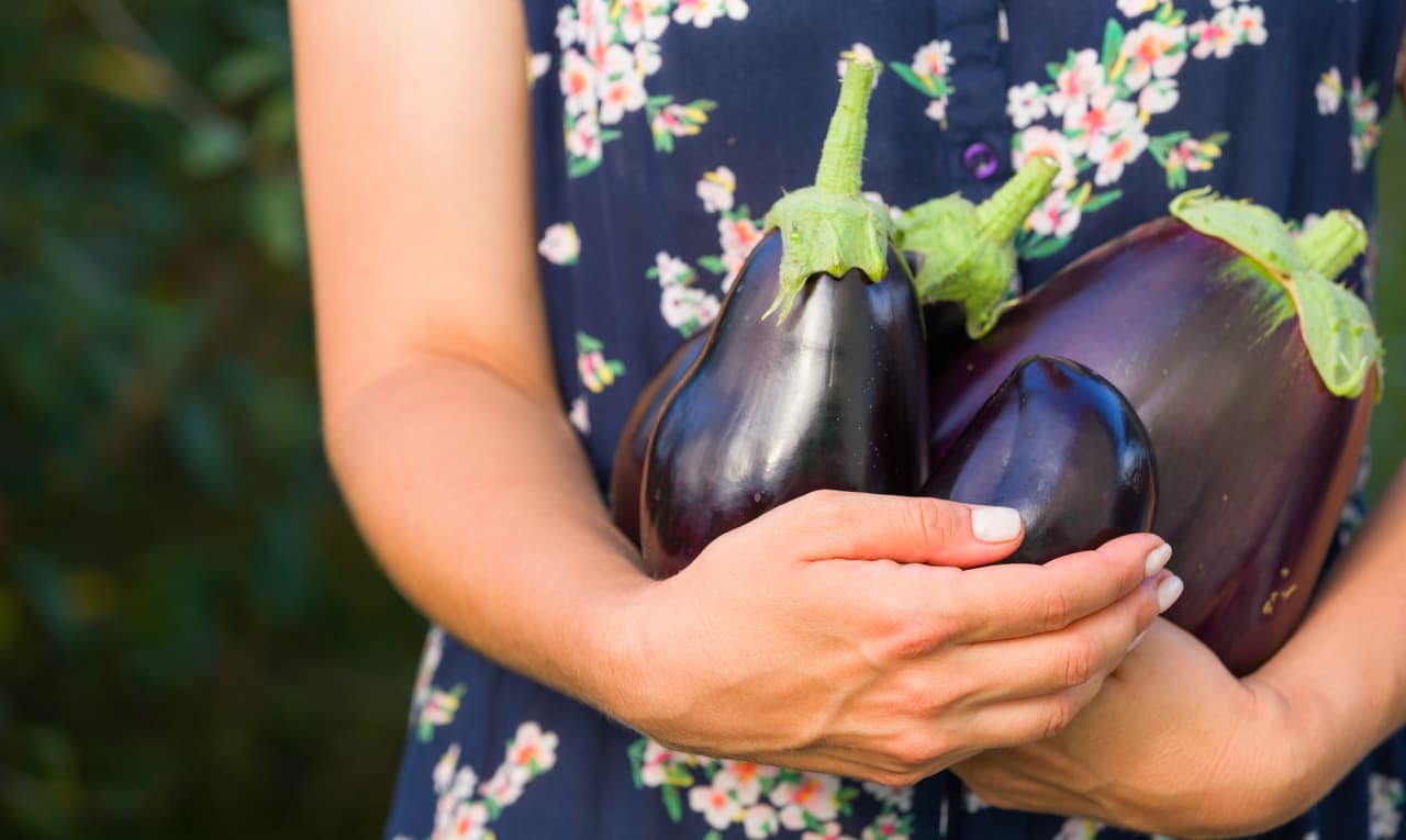 Gratinado de berenjena con MUCHO queso: la opción más práctica para la cena