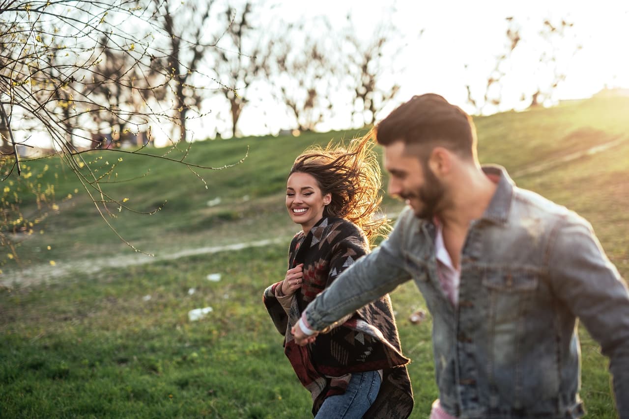 Rituales para atraer el amor en primavera (deja que el equinoccio te ayude con tu crush)
